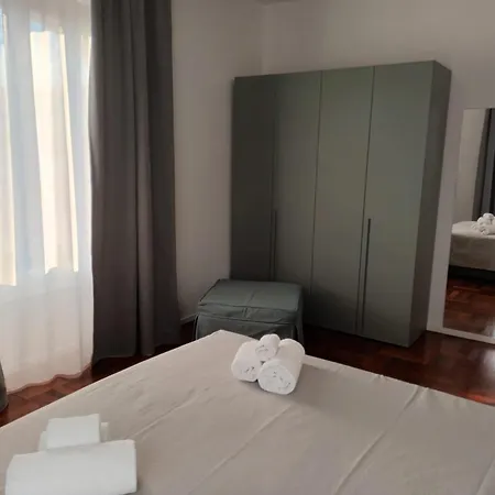 Alojamento de Acomodação e Pequeno-almoço B&bari, Via Crollalanza - Le Di Aurelia Bari